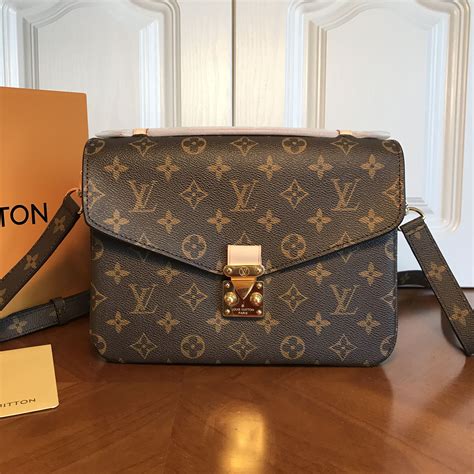 louis vuitton vrouwen tas|Louis Vuitton baggy.